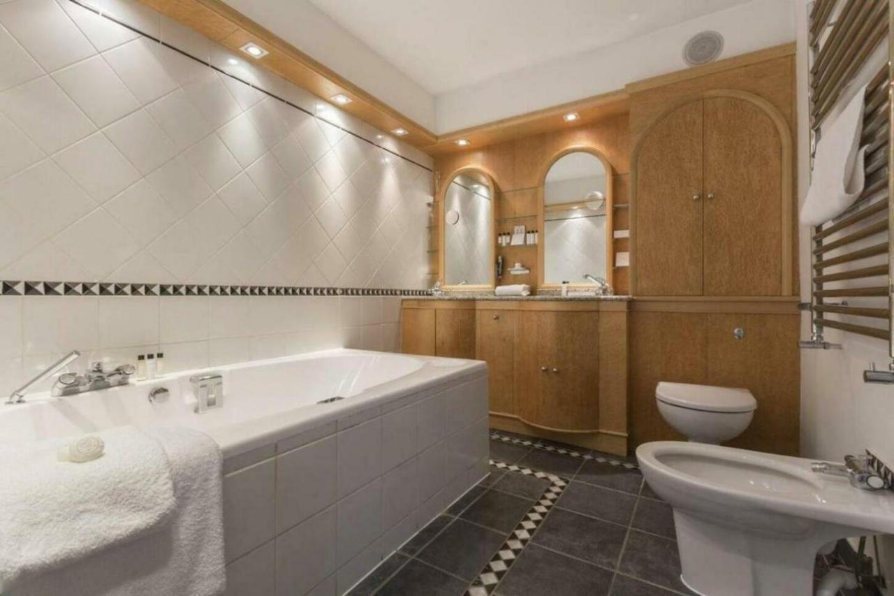 Victoria Apart In Amsterdam Kawthaung Exterior photo